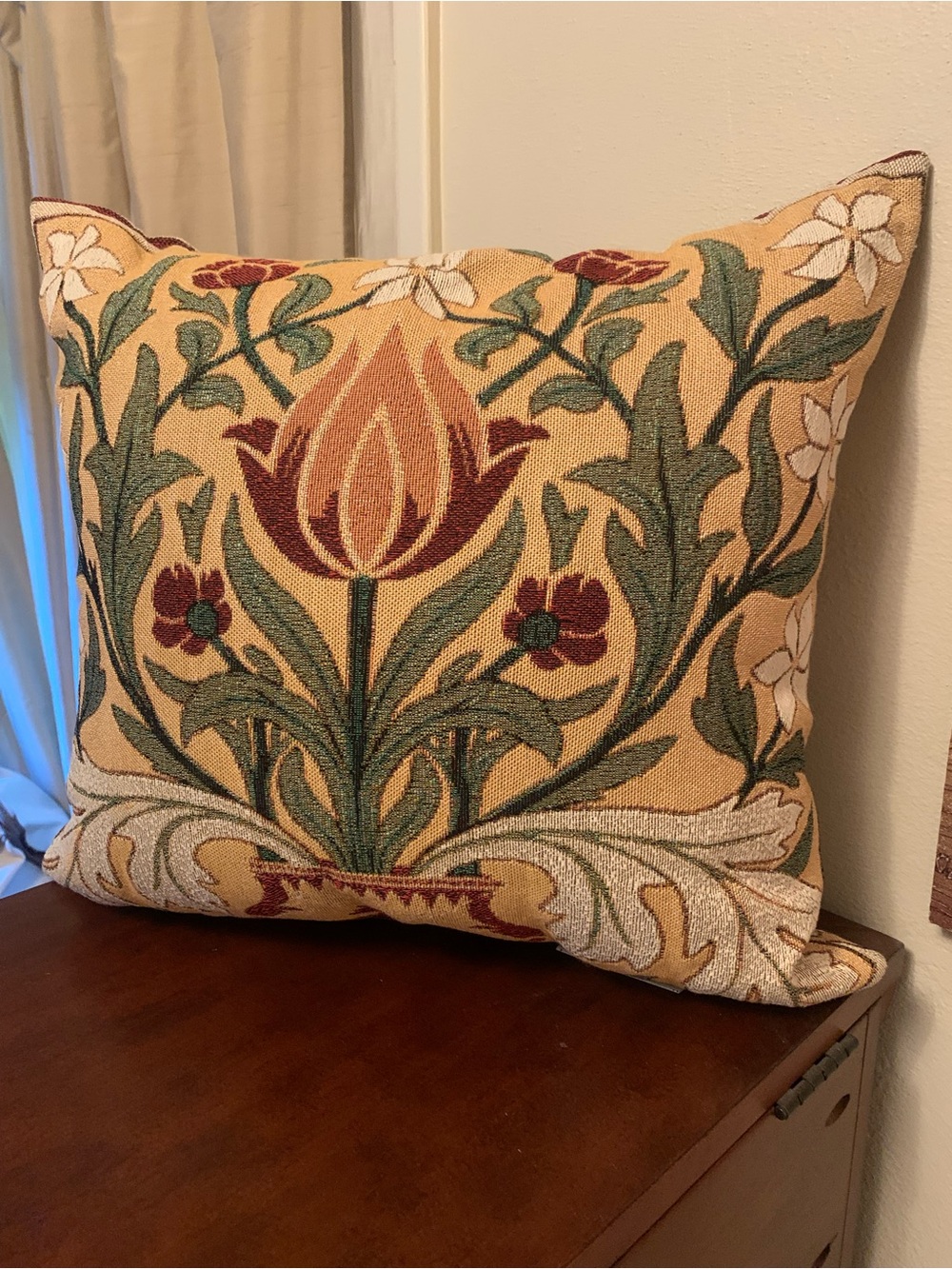 Vintage style Tulip Pillow-NEW-tapestry pillow